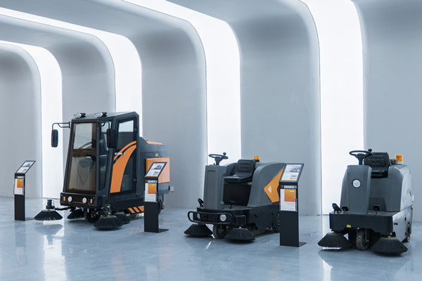 扫地机的分类与工作原理及应用范围的分析 扫地机的分类与工作原理及应用范围的分析