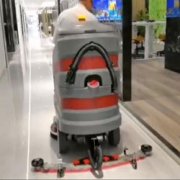 东鹏卫浴选择千亿国际游戏官网驾驶式洗地机